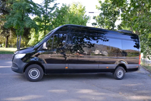 MERCEDEZ BENZ SPRINTER