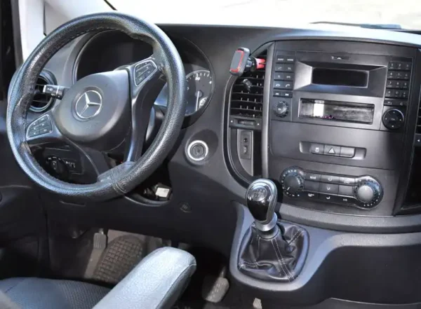 MERCEDEZ BENZ VITO TAURER